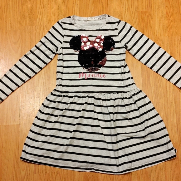 H&M x Disney Minnie Striped Dress - Picture 2 of 6